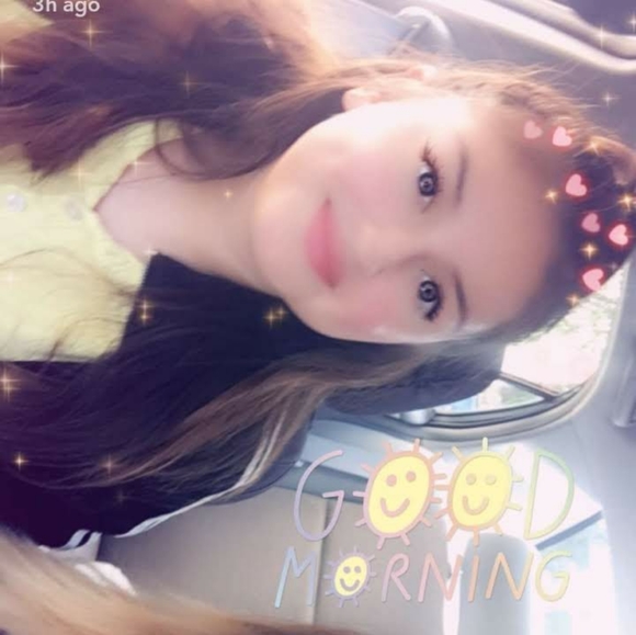 Meet your Posher, Natalie - Picture 7 of 7